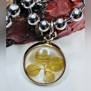 Vintage White Four-Leaf Clover Pressed Botanical Glass Cabochon Beaded Necklace